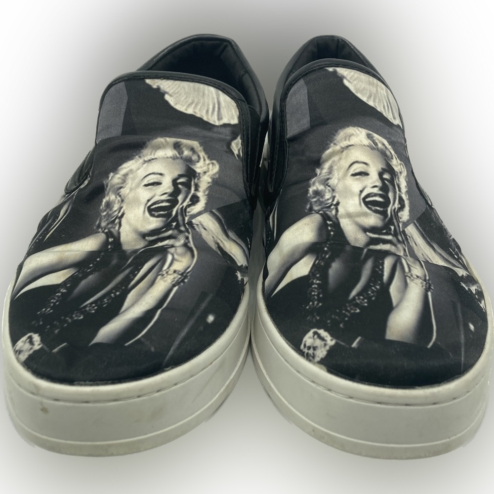 FI-2346 Marilyn Monroe Print Slip on Low Cut Sneaker Encore by Fiesso Size 8